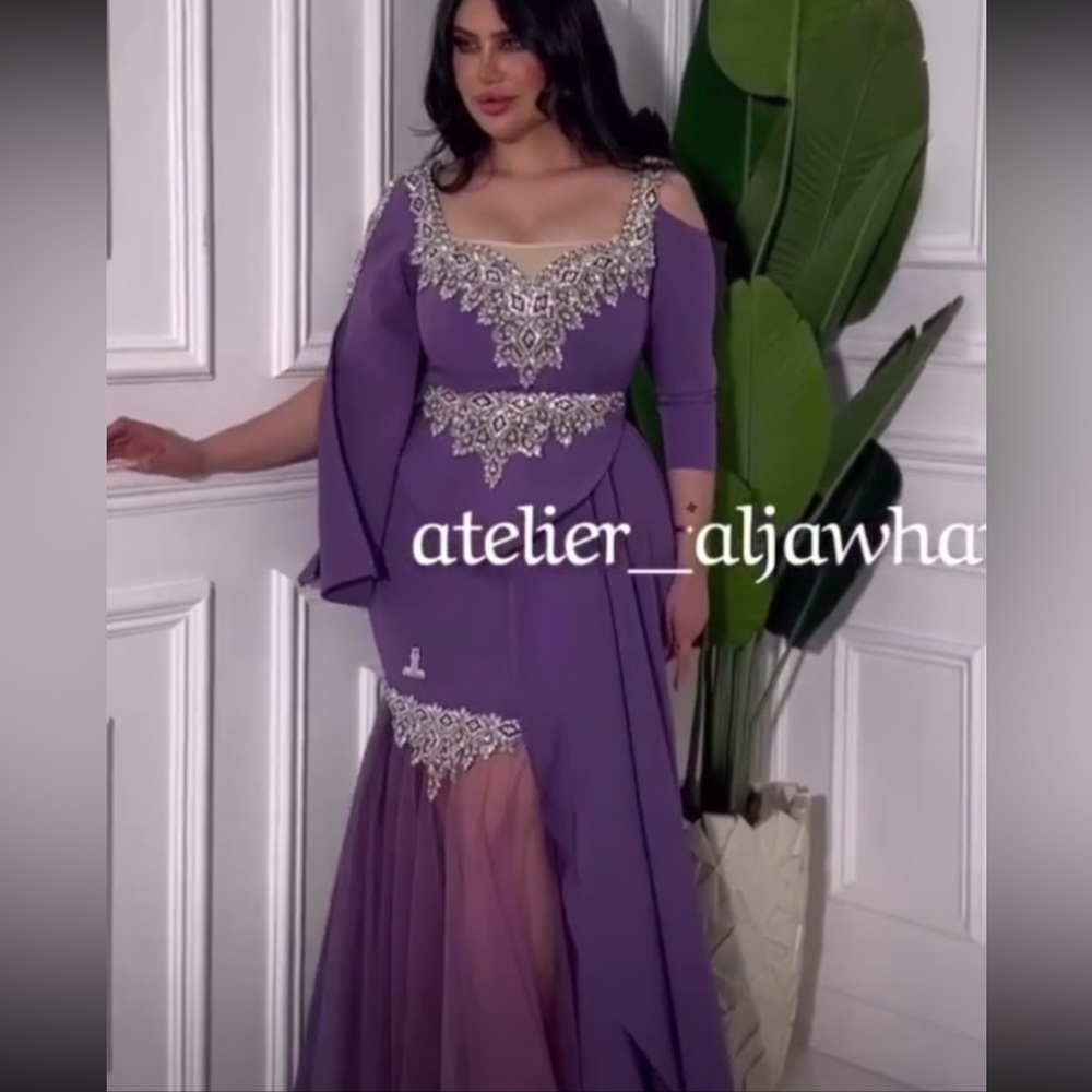 Purple Arabian style dress